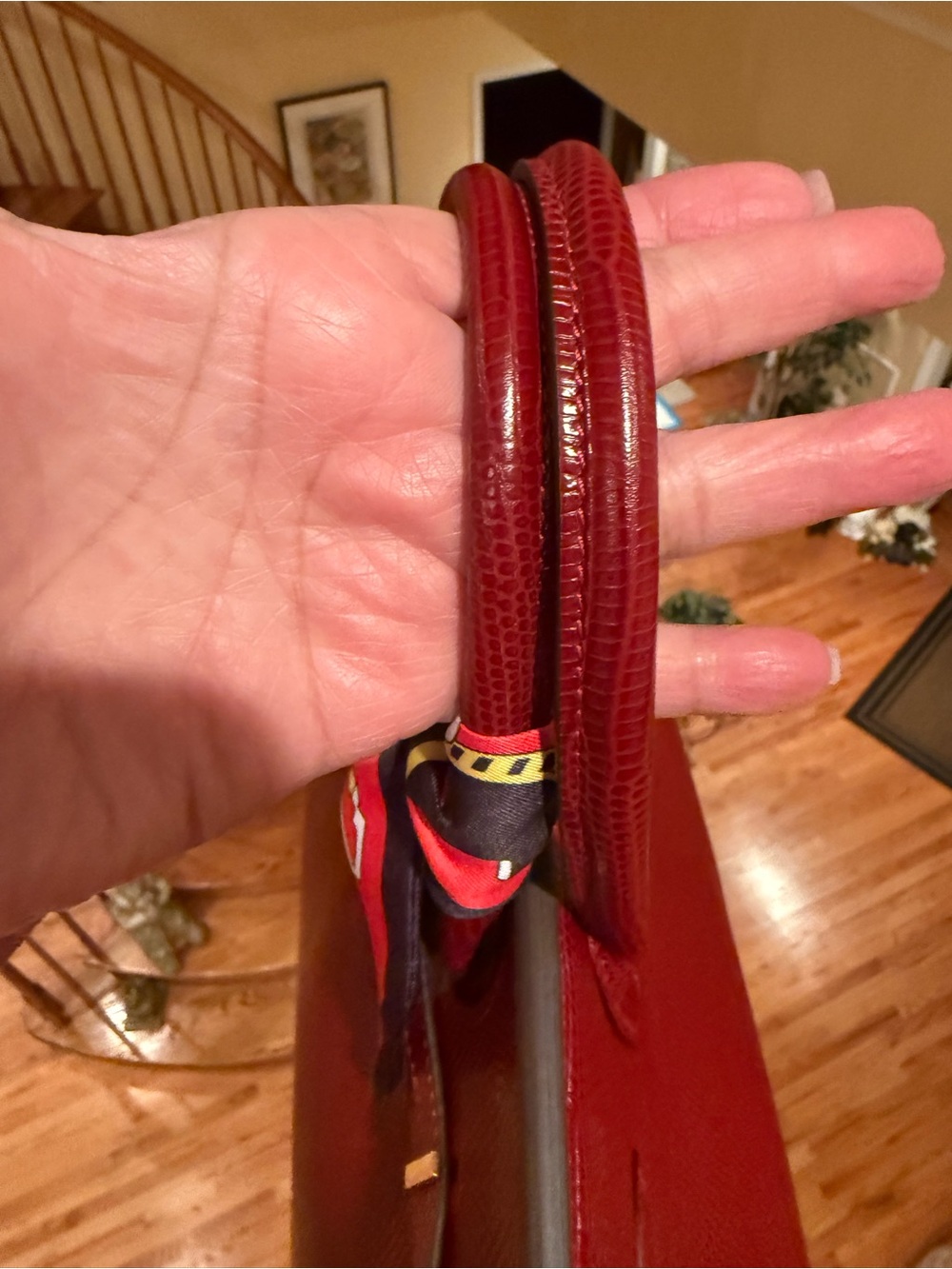 Elegant Embossed Lizard Rouge H Top-Handle Bag with Scarf Accent with ghw 30CM - Picture 2 of 9